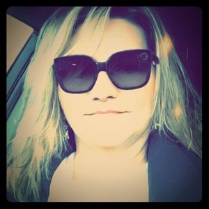 Meet your Posher, Martha